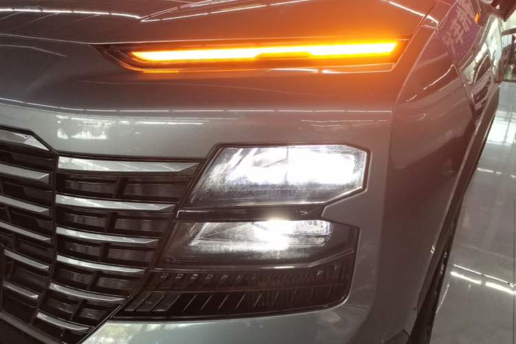 Used JETOUR Dashing i-DM 2023 1.5T DHT Lightning Left Front Headlight