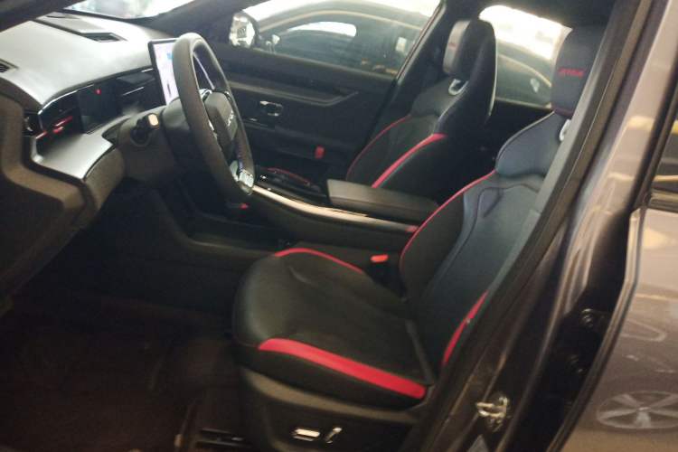 Used JETOUR Dashing i-DM 2023 1.5T DHT Lightning Left Front Seat