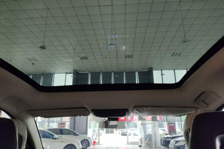 Used JETOUR Dashing i-DM 2023 1.5T DHT Lightning Headliner