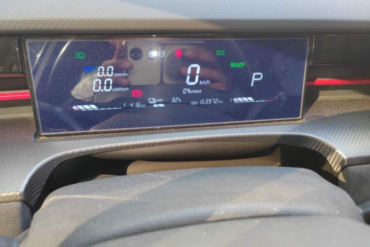 Used JETOUR Dashing i-DM 2023 1.5T DHT Lightning 01 Odometer Close Up
