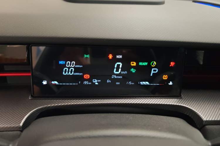 Used JETOUR Dashing i-DM 2023 1.5T DHT Lightning 02 Odometer Close Up