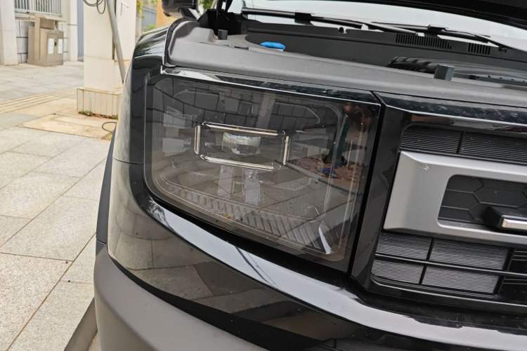 Used JETOUR Freelander 2025 1.5TD DCT Discovery Right Front Headlight