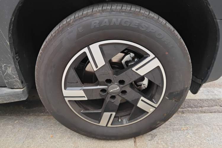 Used JETOUR Freelander 2025 1.5TD DCT Discovery Right Front Wheel Hub