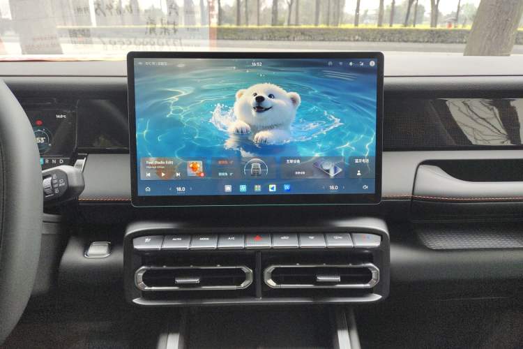 Used JETOUR Freelander 2025 1.5TD DCT Explore Audio And AC Panel