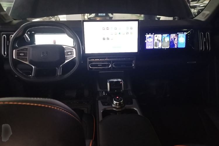 Used JETOUR Freelander 2025 1.5TD DCT Discovery Center Console
