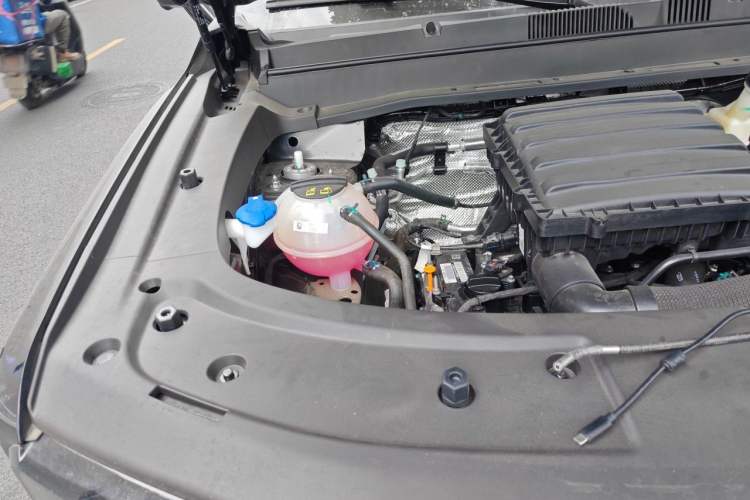 Used JETOUR Freelander 2025 1.5TD DCT Discovery Engine Bay Right