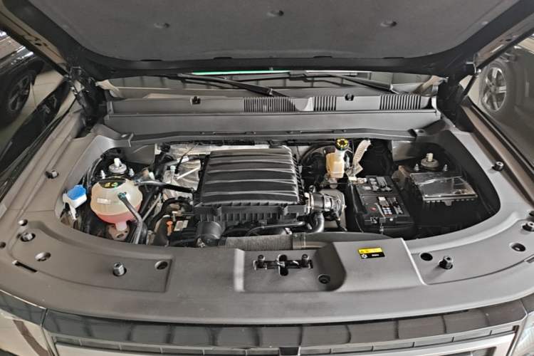 Used JETOUR Freelander 2025 1.5TD DCT Discovery Engine Bay