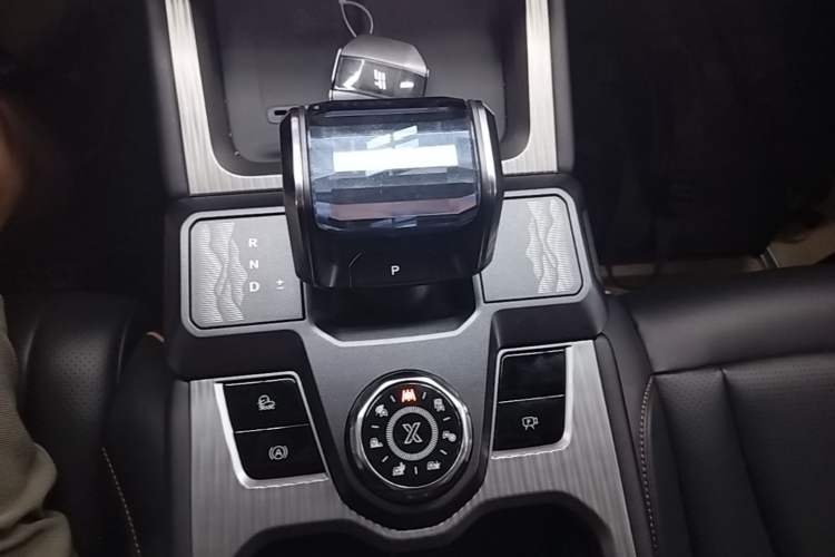 Used JETOUR Freelander 2025 2.0TD Automatic XWD Conqueror Gear Lever