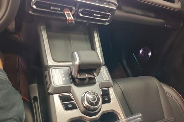 Used JETOUR Freelander 2025 1.5TD DCT Explore Gear Lever