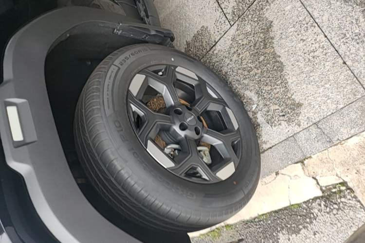 Used JETOUR Freelander 2025 2.0TD Automatic XWD Conqueror Left Front Wheel Hub