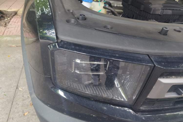Used JETOUR Freelander 2025 1.5TD DCT Explore Right Front Headlight