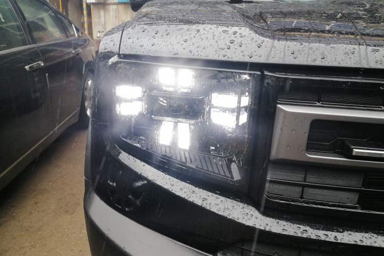 Used JETOUR Freelander  Right Front Headlight