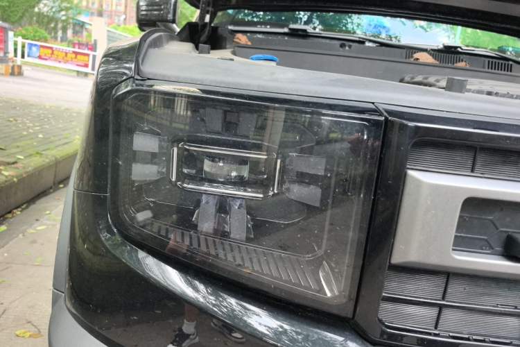 Used JETOUR Freelander 2025 1.5TD DCT Discovery Right Front Headlight
