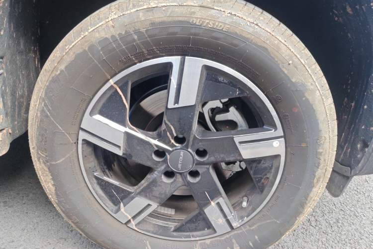 Used JETOUR Freelander 2025 1.5TD DCT Discovery Right Front Wheel Hub