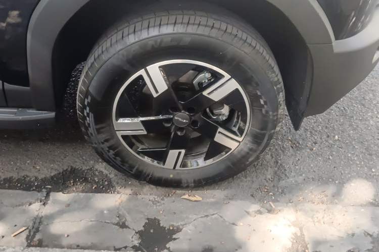 Used JETOUR Freelander 2025 1.5TD DCT Explore Right Front Wheel Hub