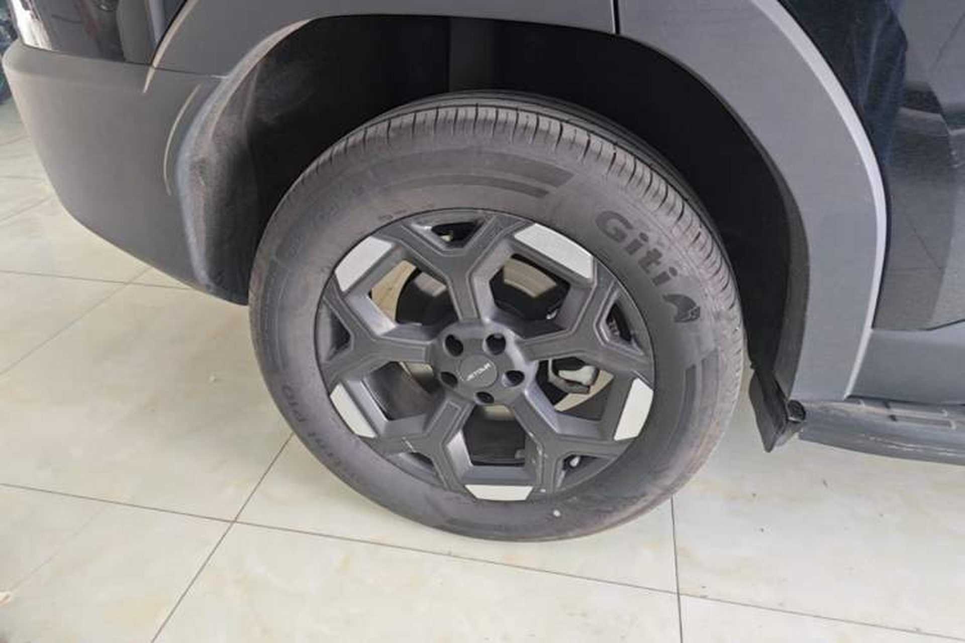Used JETOUR Freelander 2025 2.0TD Automatic XWD Conqueror Right Rear Wheel Hub