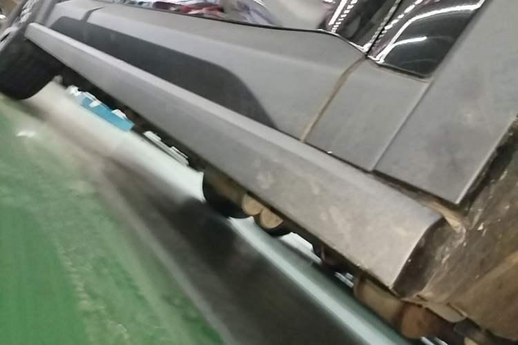 Used JETOUR Freelander 2025 1.5TD DCT Discovery Right Side Sill