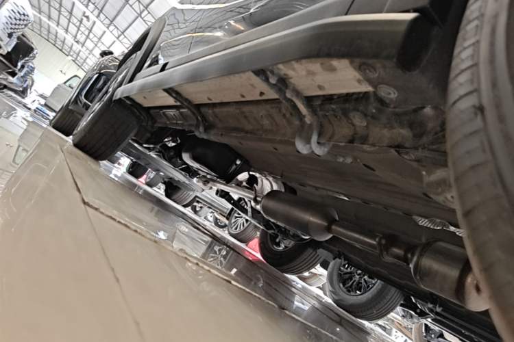 Used JETOUR Freelander 2025 1.5TD DCT Discovery Right Side Sill
