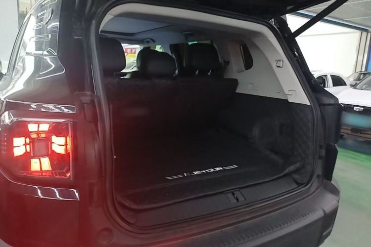 Used JETOUR Freelander 2025 1.5TD DCT Discovery Trunk