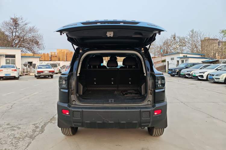 Used JETOUR Freelander 2025 1.5TD DCT Explore Trunk
