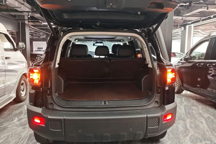 Used JETOUR Freelander 2025 1.5TD DCT Explore Trunk