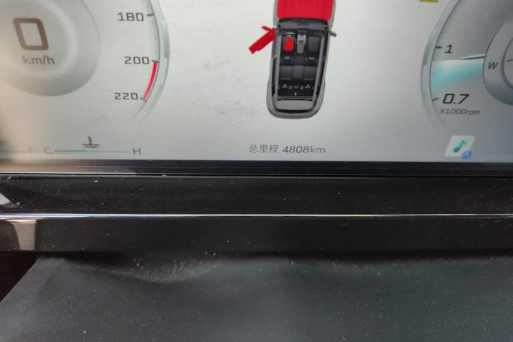 Used JETOUR Freelander 2025 Model 2.0TD Automatic XWD Crosser Odometer Close Up