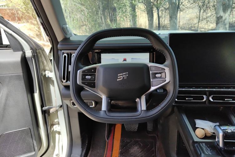 Used JETOUR Freelander 2025 Model 2.0TD Automatic XWD Crosser Steering Wheel