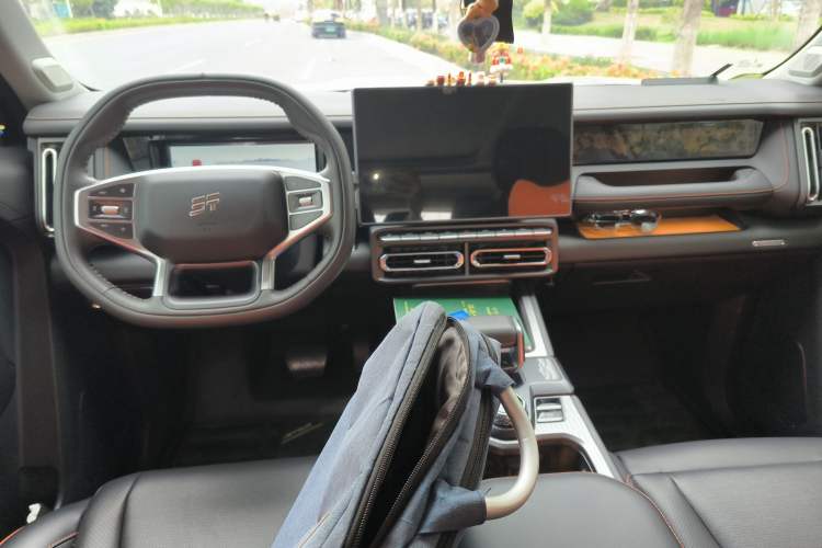 Used JETOUR Freelander 2025 1.5TD DCT Discovery Center Console