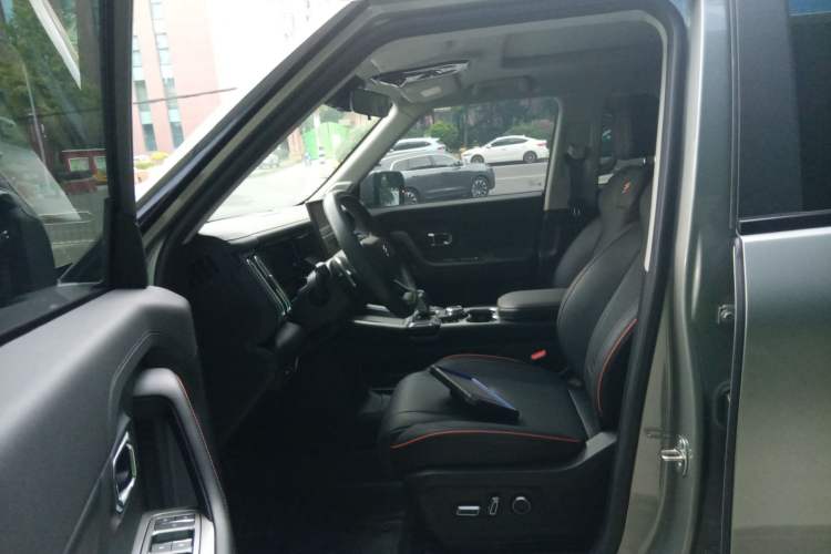 Used JETOUR Freelander 2025 2.0TD Automatic XWD Conqueror Left Front Seat
