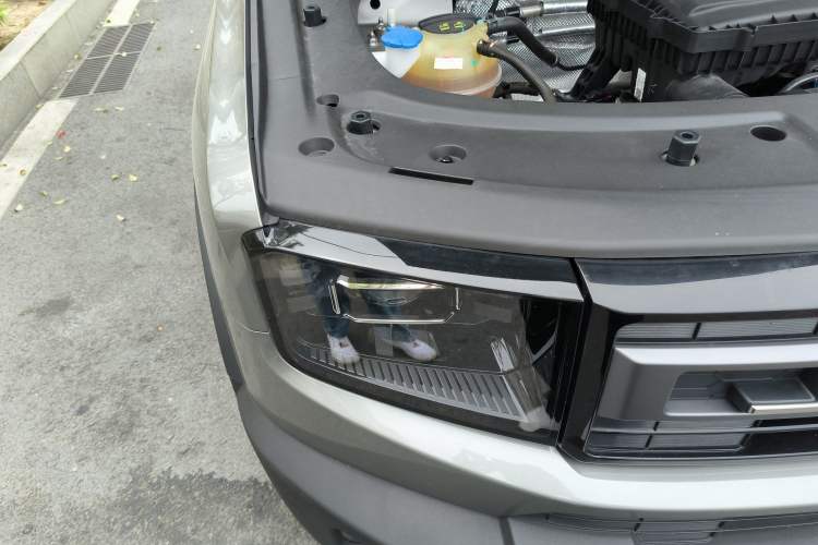 Used JETOUR Freelander 2025 1.5TD DCT Discovery Right Front Headlight