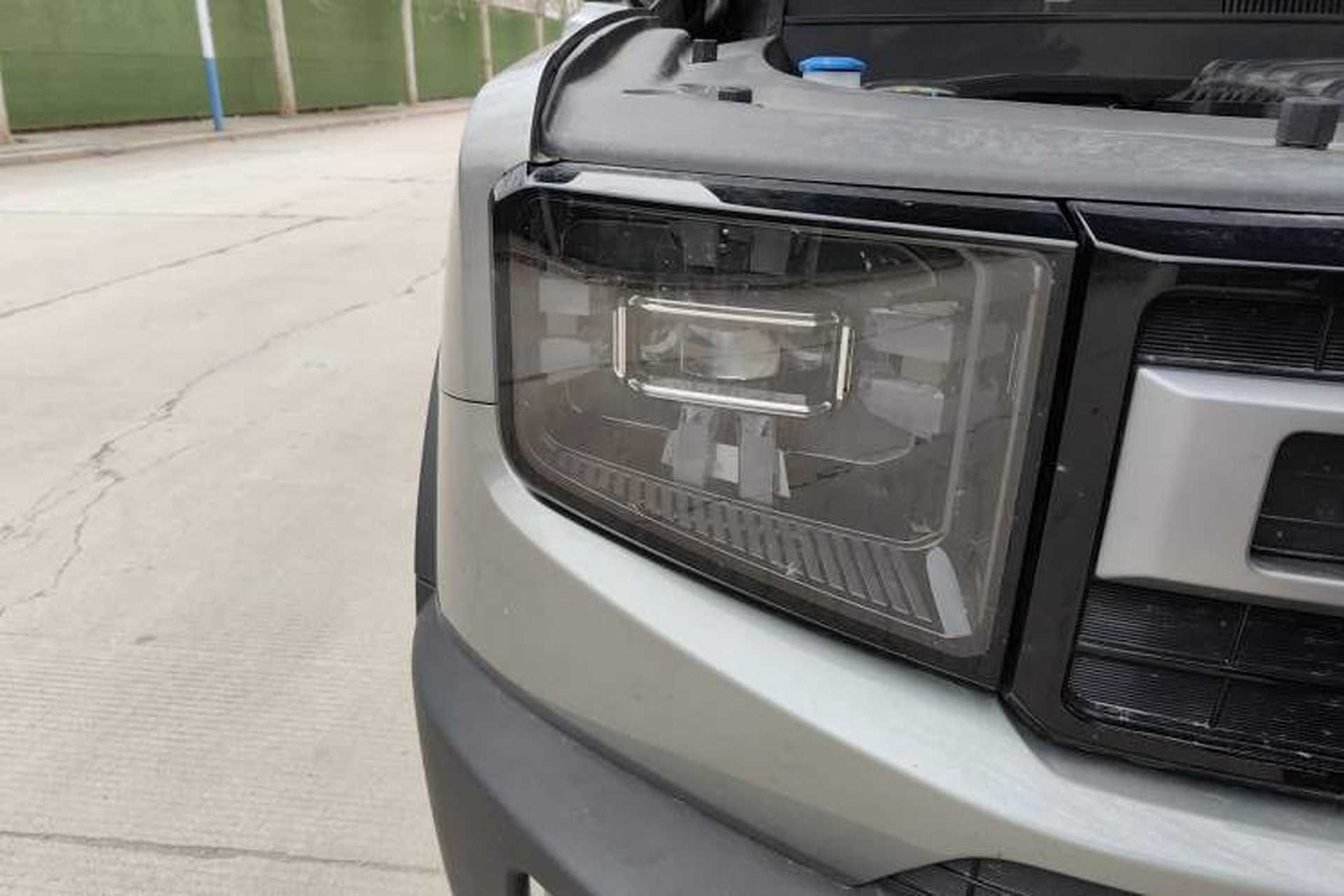 Used JETOUR Freelander 2025 1.5TD DCT Explore Right Front Headlight