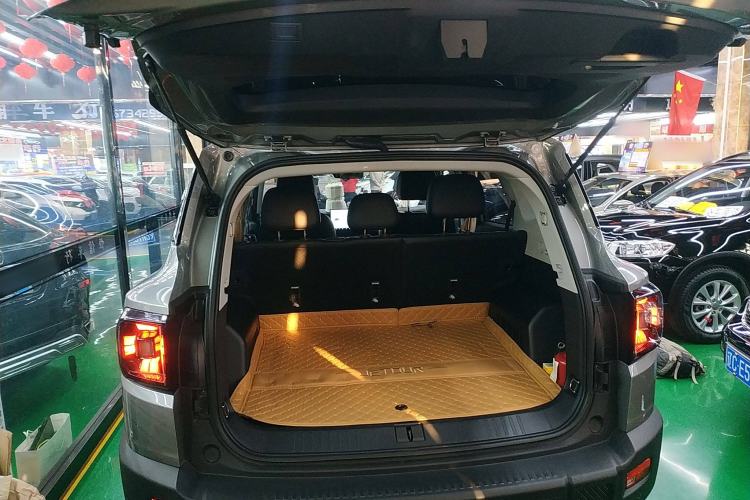 Used JETOUR Freelander 2025 1.5TD DCT Explore Trunk