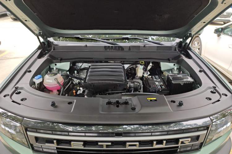 Used JETOUR Freelander 2025 1.5TD DCT Discovery Engine Bay