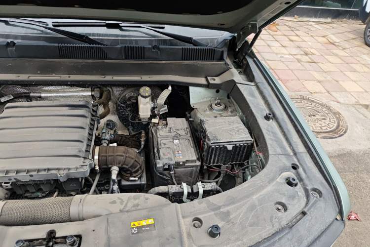 Used JETOUR Freelander 2025 2.0TD Automatic XWD Conqueror Engine Bay Left