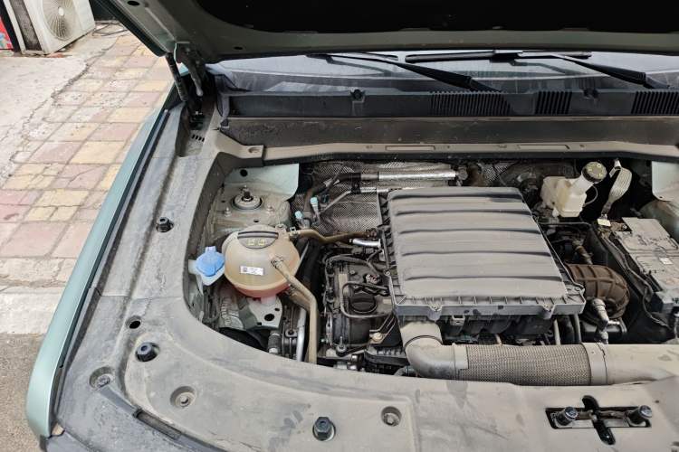 Used JETOUR Freelander 2025 2.0TD Automatic XWD Conqueror Engine Bay Right