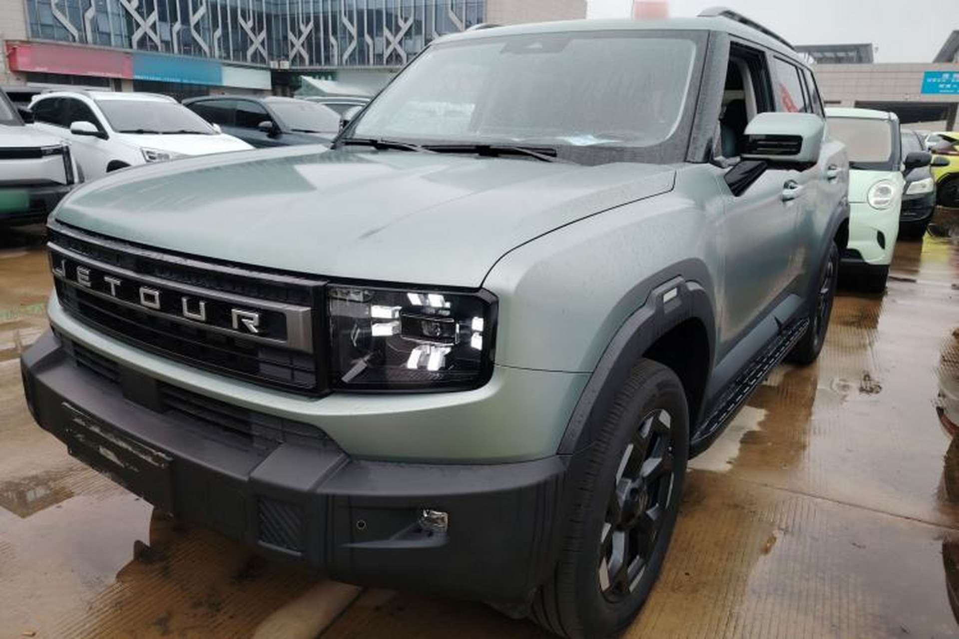 Used JETOUR Freelander 2025 2.0TD Automatic XWD Conqueror Front Left 45 Deg