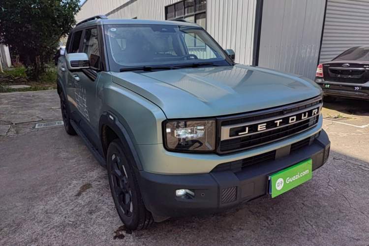 Used JETOUR Freelander 2025 2.0TD Automatic XWD Conqueror Front Right 45 Deg
