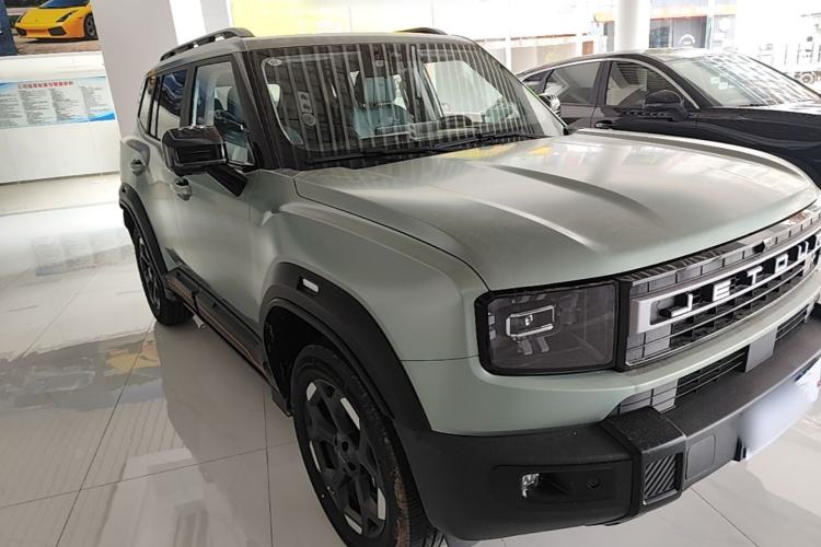 Used JETOUR Freelander 2025 2.0TD Automatic XWD Conqueror Front Right 45 Deg