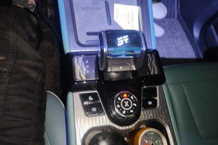 Used JETOUR Freelander 2025 2.0TD Automatic XWD Conqueror Gear Lever