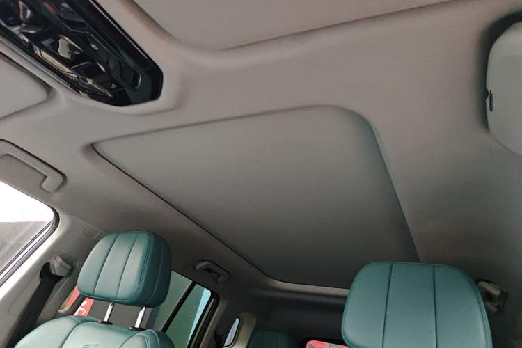 Used JETOUR Freelander 2025 2.0TD Automatic XWD Conqueror Headliner