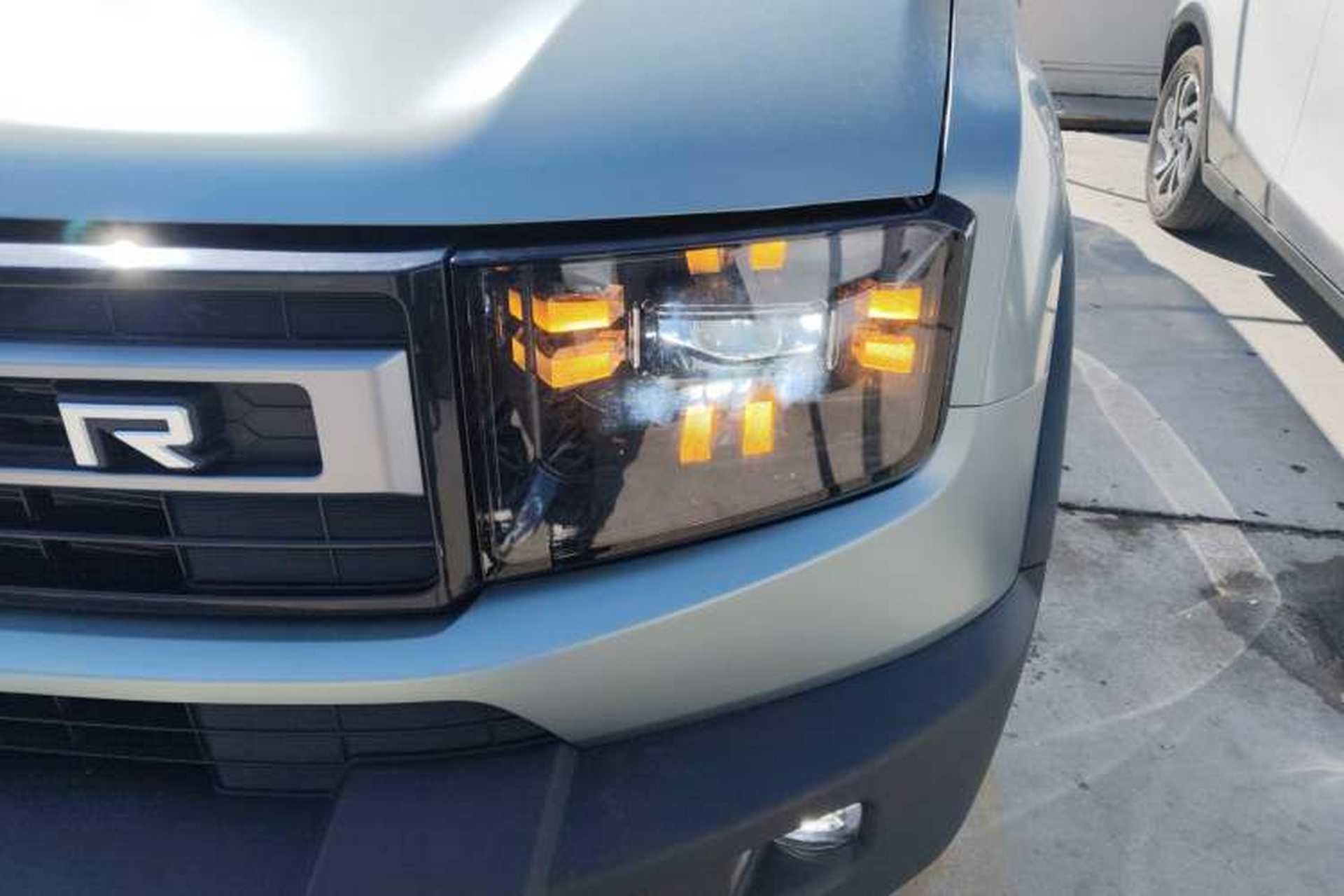 Used JETOUR Freelander 2025 2.0TD Automatic XWD Conqueror Left Front Headlight