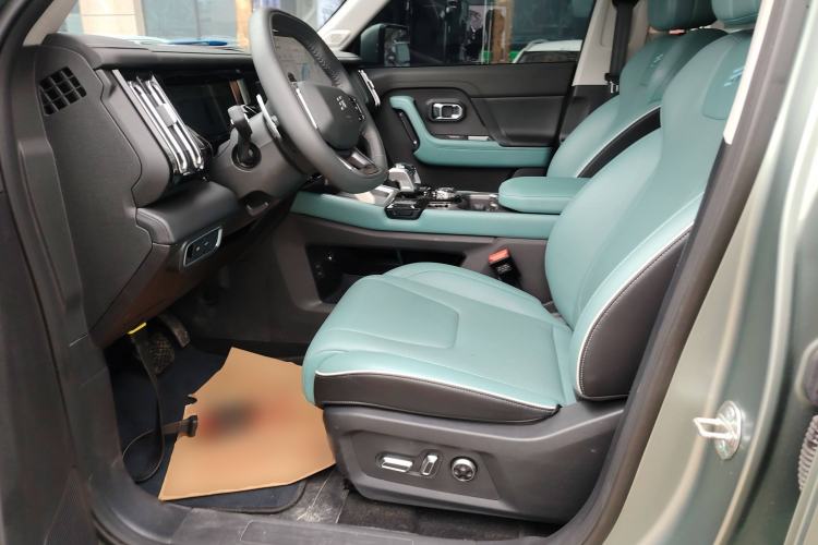 Used JETOUR Freelander 2025 2.0TD Automatic XWD Conqueror Left Front Seat