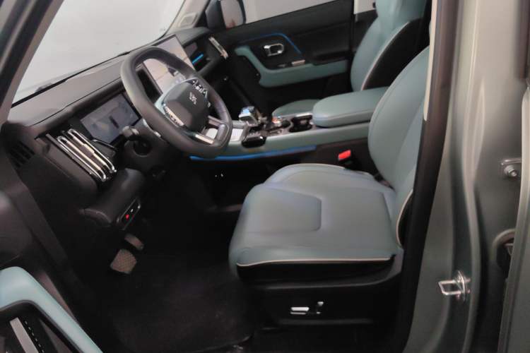 Used JETOUR Freelander 2025 2.0TD Automatic All-Terrain Left Front Seat