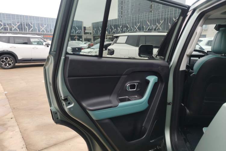 Used JETOUR Freelander 2025 2.0TD Automatic XWD Conqueror Left Rear Door Interior
