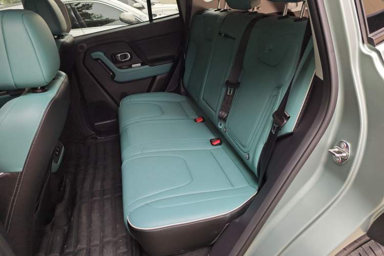 Used JETOUR Freelander 2025 1.5TD DCT Discovery Left Rear Seat