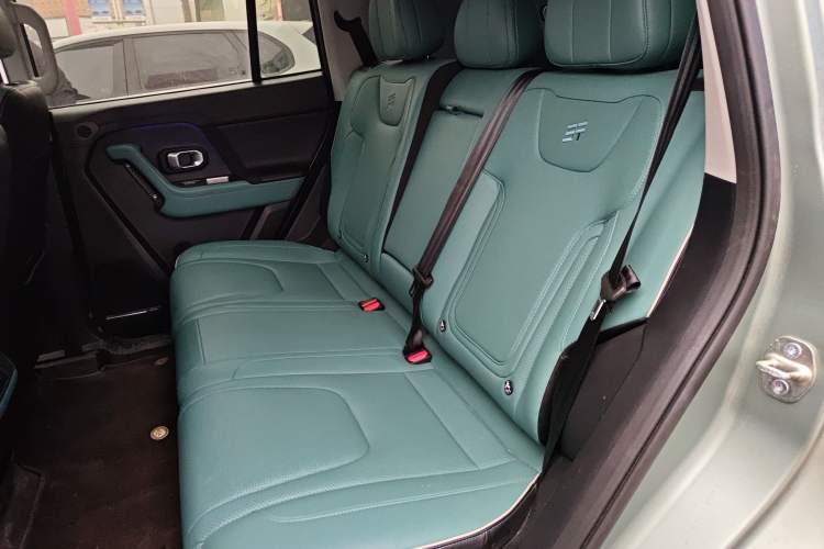 Used JETOUR Freelander 2025 2.0TD Automatic XWD Conqueror Left Rear Seat