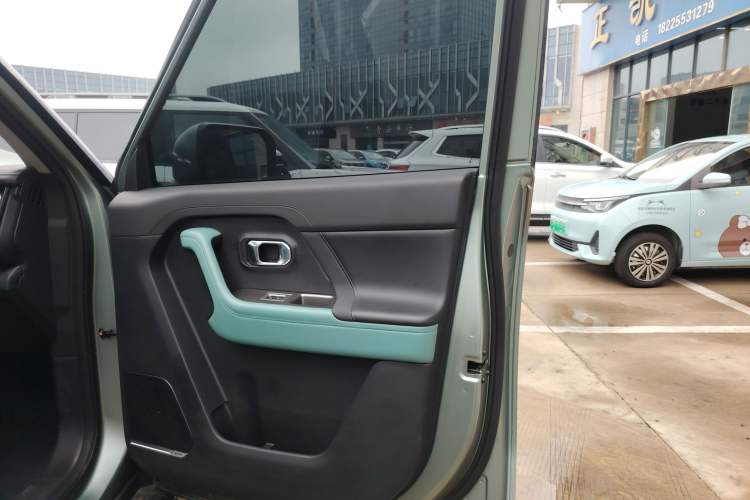 Used JETOUR Freelander 2025 2.0TD Automatic XWD Conqueror Right Front Door Interior