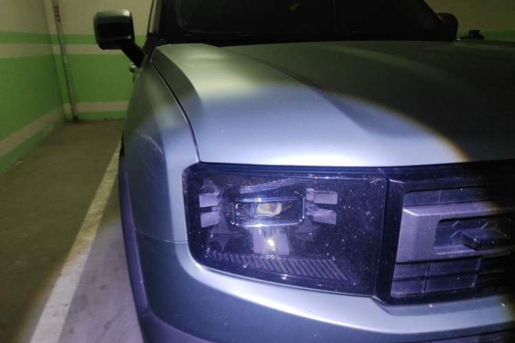 Used JETOUR Freelander 2025 2.0TD Automatic XWD Conqueror Right Front Headlight