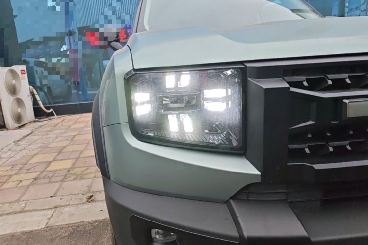 Used JETOUR Freelander 2025 2.0TD Automatic XWD Conqueror Right Front Headlight