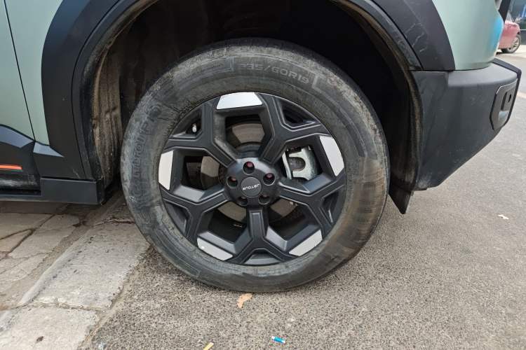 Used JETOUR Freelander 2025 2.0TD Automatic XWD Conqueror Right Front Wheel Hub